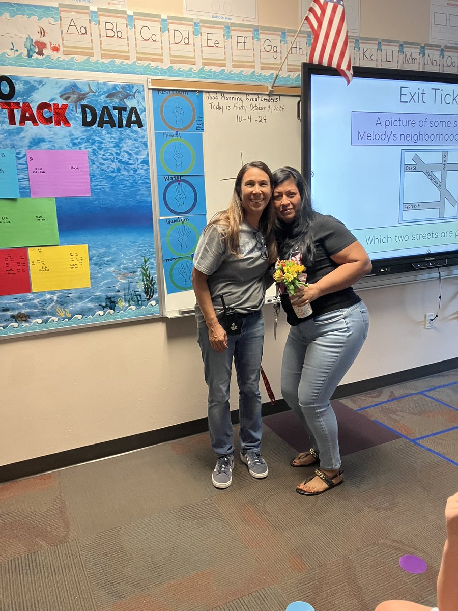 TanglewoodES's tweet photo. Still more Golden Apple Nominees…💚🦉💙 https://t.co/7M3XPuaqQW
