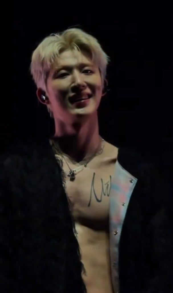 khbsource's tweet photo. hanbin's smile is so pretty https://t.co/W0WFsJDX7m