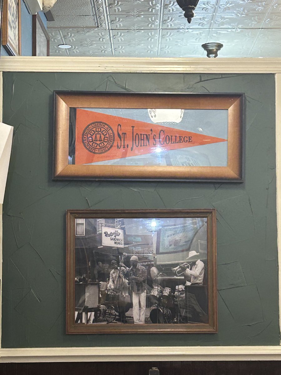 ⁦<a href="/stjohnscollege/">St. John's College</a>⁩ at ⁦<a href="/Potbelly/">Potbelly Sandwich Works</a>⁩ in #Annapolis. Love seeing the local spirit!