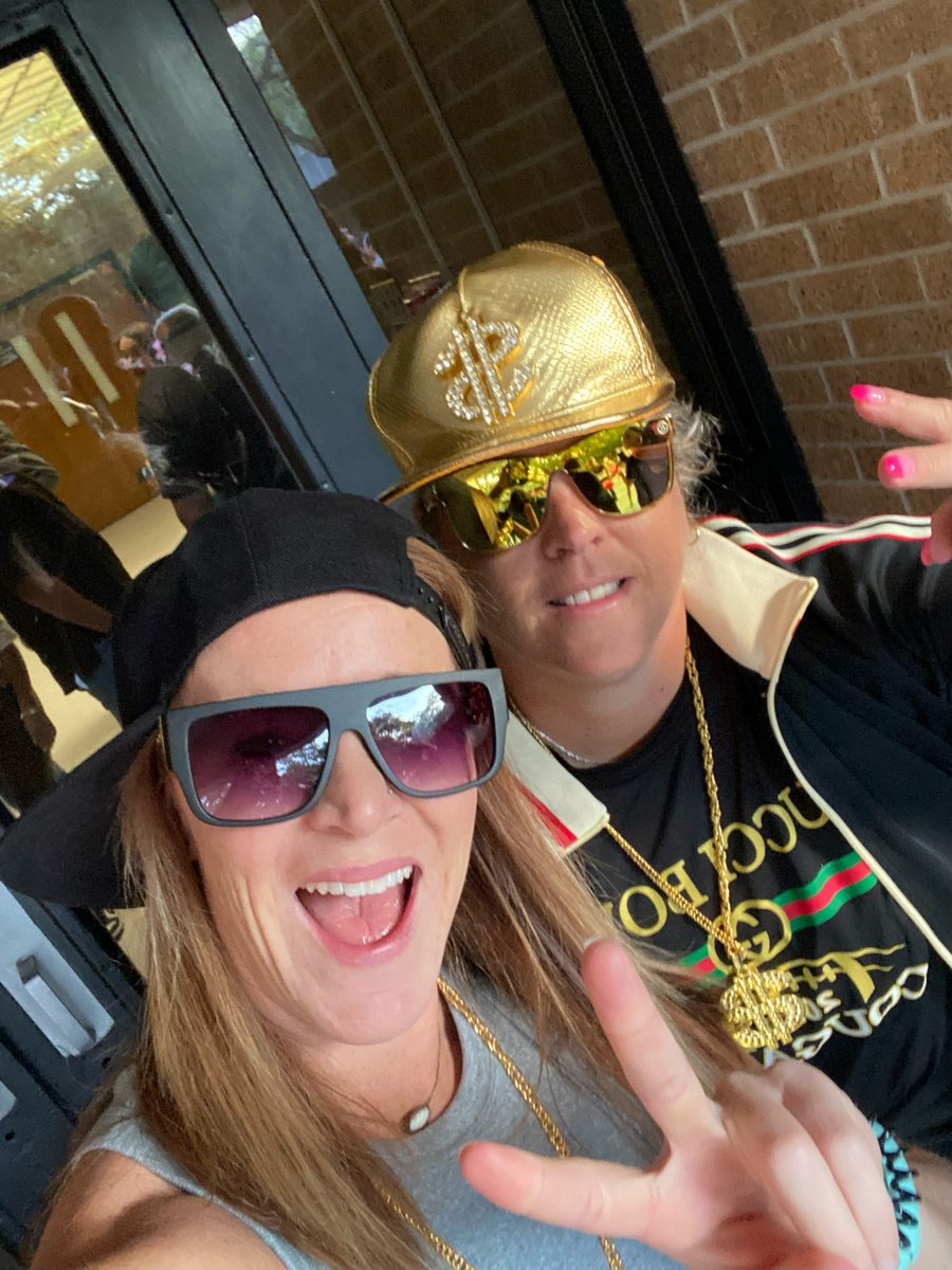 Becca Halliburton tweet media