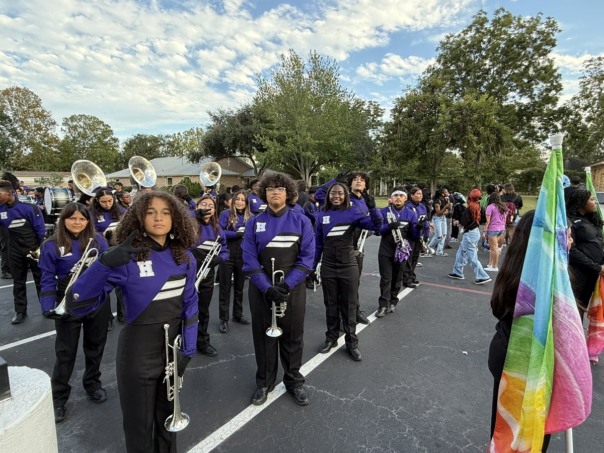 Humble Wildcat Band (@hhswildcat_band) on Twitter photo All lined up and ready for the homecoming parade! Go wildcats! <a href="/HumbleISD/">Humble ISD</a> <a href="/HumbleISD_HHS/">Humble High School</a> <a href="/HumbleISD_Arts/">Humble ISD Fine Arts</a> All lined up and ready for the homecoming parade! Go wildcats! <a href="/HumbleISD/">Humble ISD</a> <a href="/HumbleISD_HHS/">Humble High School</a> <a href="/HumbleISD_Arts/">Humble ISD Fine Arts</a>
