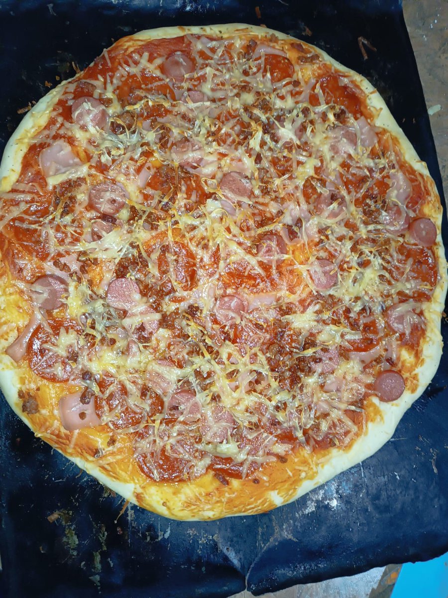 DanielDuartee34's tweet image. También se hacer pizzas🤭 #DannyCheff 🤩🤗