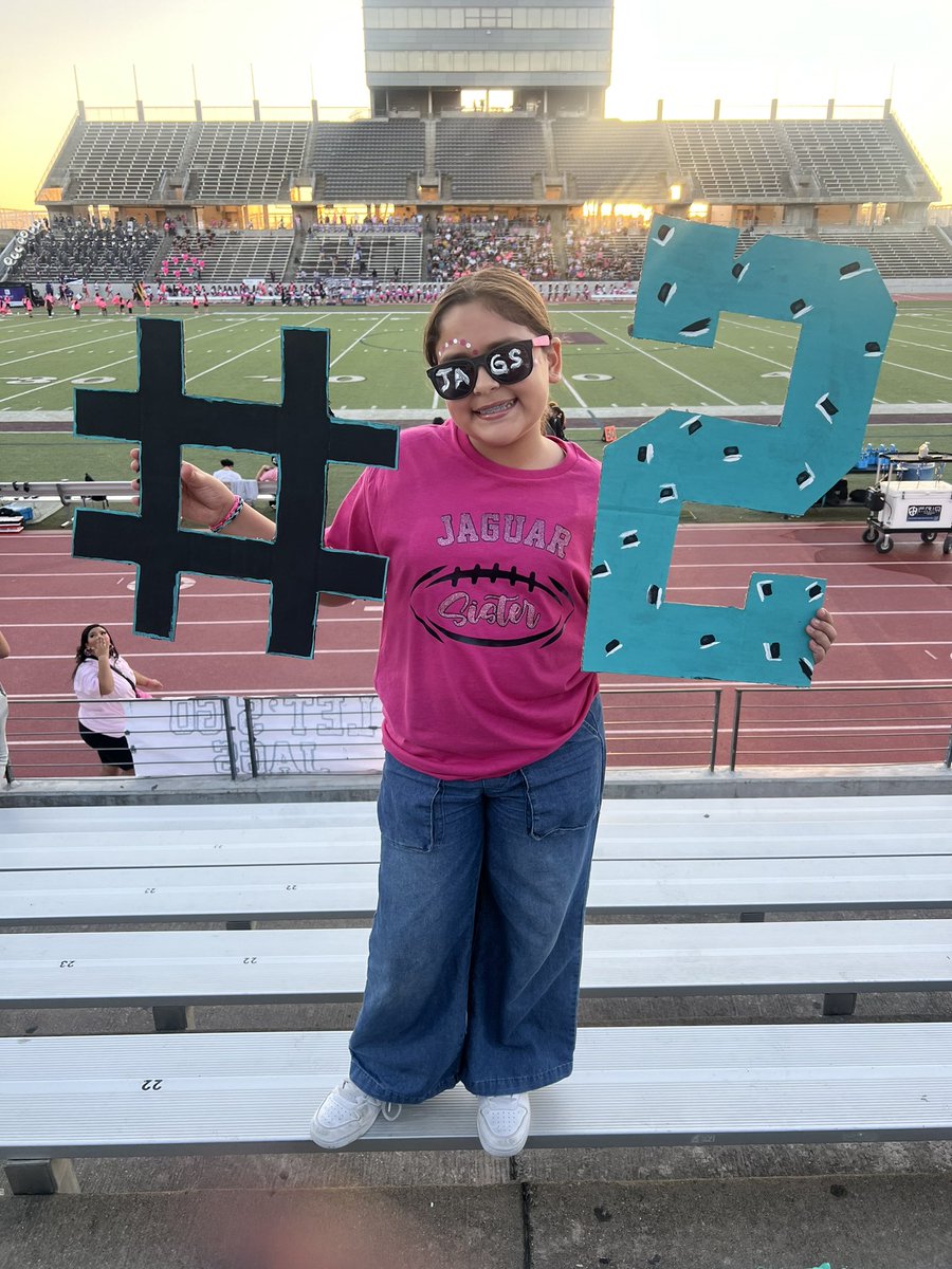 3milyhdz's tweet image. Let’s go Jags!! Beat those bisons 🦬!! We ready !! We love our #2QB @MolinaFootball @AdanOchoa2x