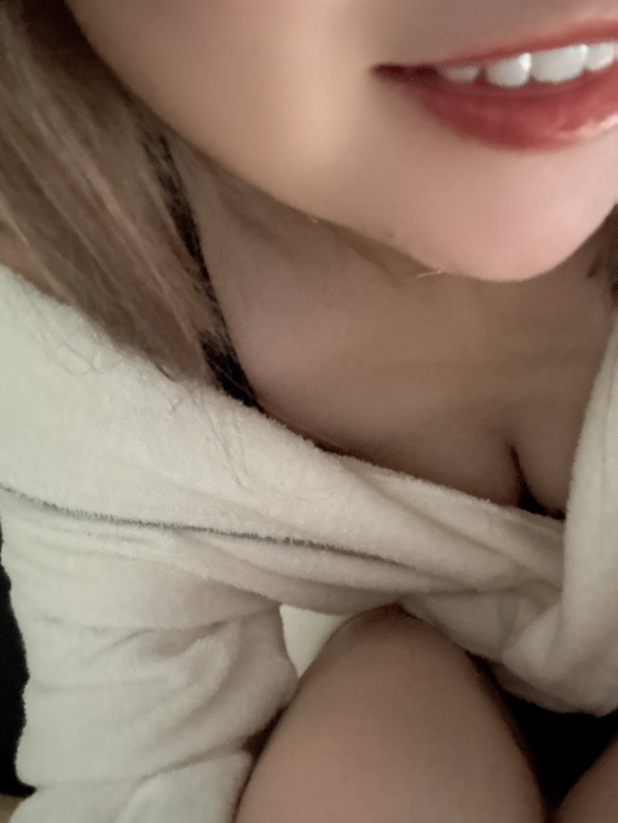 rin_es_'s tweet photo. おはよー☀️🥺

ゴリゴリ指圧とエステ経験のトロトロリンパに自信あります👍
今日も元気に心も身体も癒しちゃうよ！

💗ご予約お待ちしてますっ💗

#川崎  #神奈川
#川崎メンエス
#メンエス
#メンズエステ
#メンズ https://t.co/sRvdYVBnqT