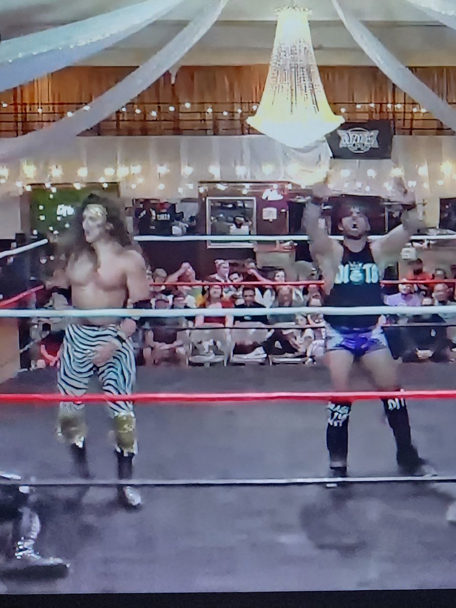 ajrobles51's tweet photo. All bow down to #DeltaHouse! 
#BlitzkriegPro 
#IWTV https://t.co/liJYSy5EIU