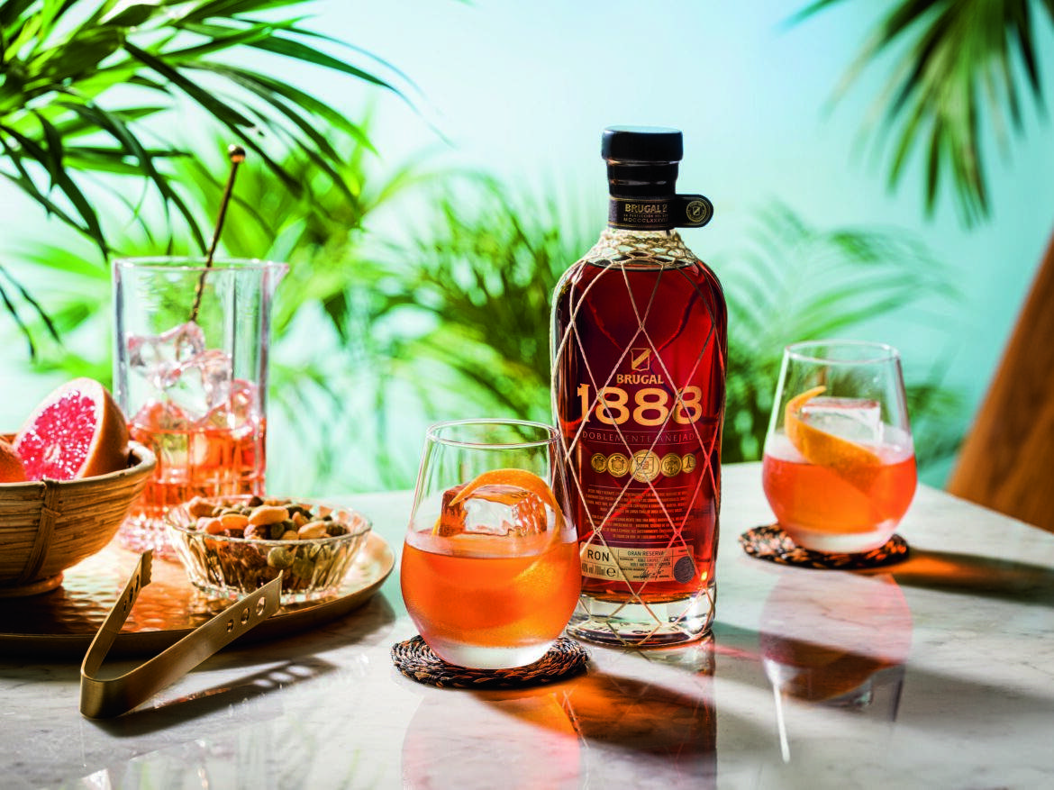 Uncover the rich flavors of Brugal 1888, a Dominican Republic masterpiece! Aged in American oak barrels, this premium rum boasts notes of vanilla, oak, and dried fruit. Perfect for sipping or elevating classic cocktails. Experience the art of rum-making in every sip.