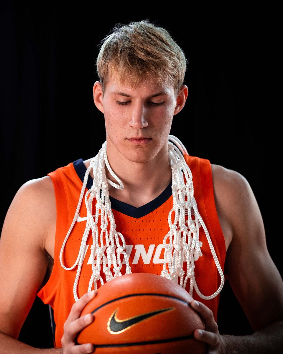 Same state, new home court for Jason.

Just 31 days, Illini famILLy. 

#Illini | #HTTO | #EveryDayGuys