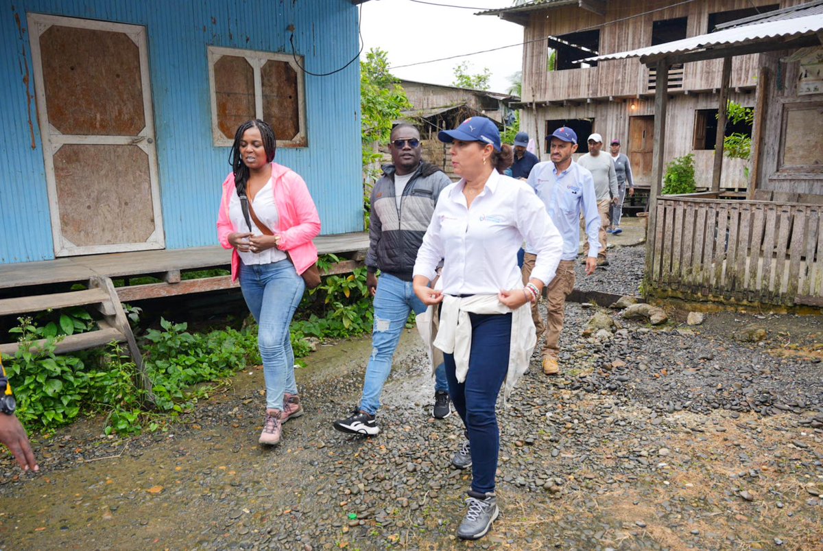 adrymaxcyclak's tweet image. Hoy culmina un ciclo, lleno de aprendizajes, retos, propósitos y por sobretodo un objetivo común, promover desde el FFIE la construcción de oportunidades de vida para miles de estudiantes, de quienes recibimos en agradecimiento sonrisas, lágrimas, abrazos y palabras que…
