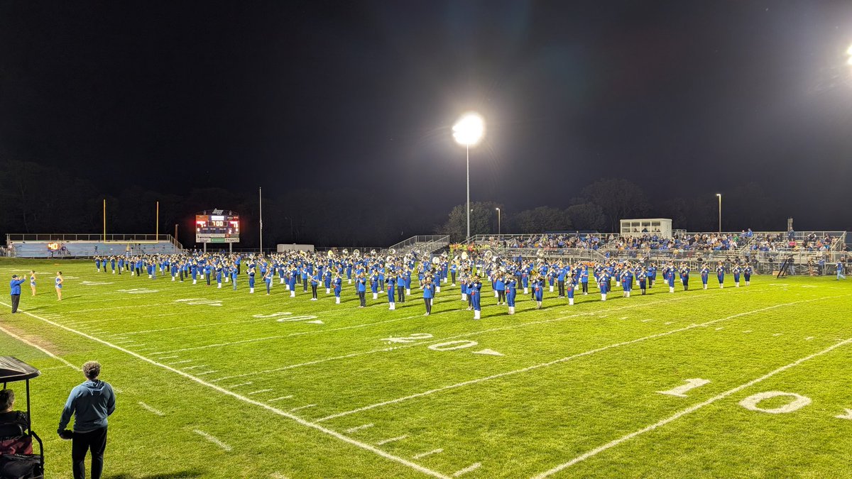 AWLSJH's tweet photo. Our Marching Generals are AWesome! Great to watch our 7th and 8th graders under the lights!

#GeneralPride https://t.co/JDGZKcIgIv