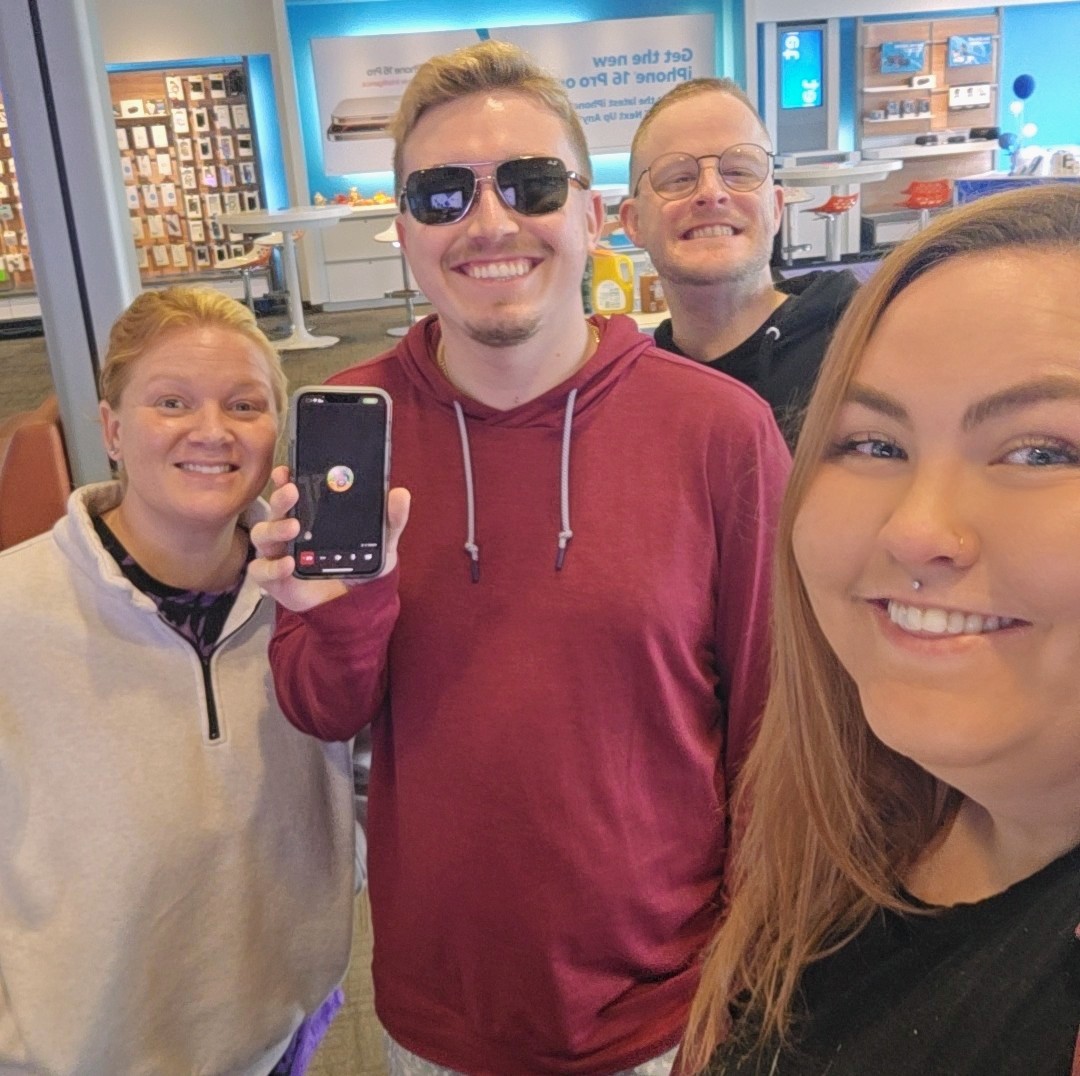 jeanne_tappe's tweet photo. Team meeting and sync bright and early this morning at 8am! #MidRivers is all aligned and officially ready for the month and Q4!! Some big things happening so far this month!!! π #MooreIn24 @KAMOkonnects @KAMO_ImMOrtals @AlyssaMoore_12 @KattiaS_Ramirez @CoachAPacheco https://t.co/Yj50N8eR7w