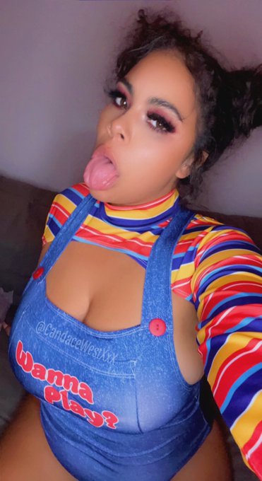 1 pic. Spooky season ? https://t.co/C5fqu4hhUN