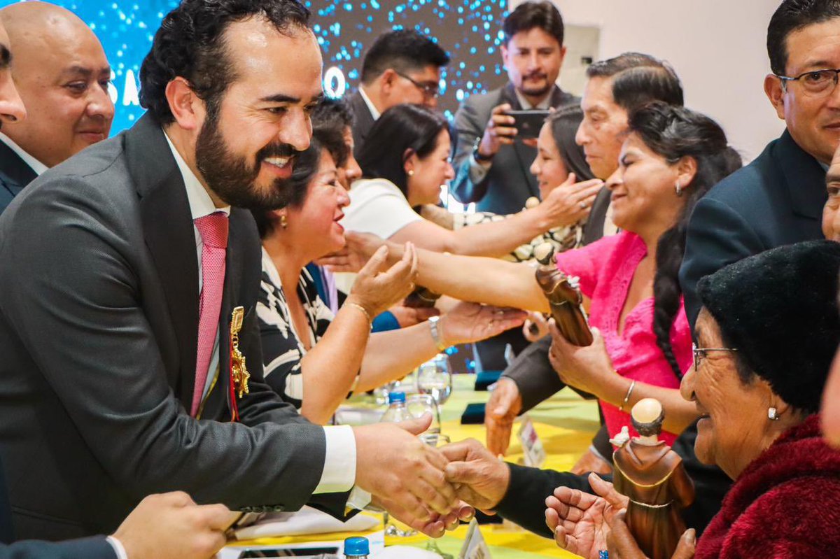 HOY | #Penipe celebra los 461 años de fundación en honor a San Francisco de Asís. 

Gracias a mi colega <a href="/aldazfa/">Fabian Aldaz</a> por permitirnos compartir sus tradiciones y cultura. 

#MunicipalismoUnido