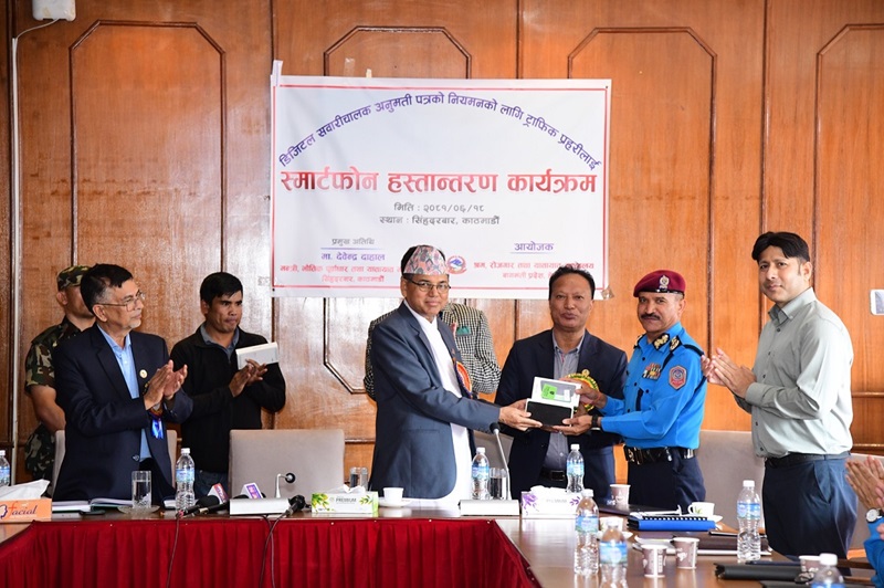 ictframe's tweet image. Technology Enhances Traffic Management in Nepal

ictframe.com/technology-tra…

#DigitalLicenseNepal
#SmartTrafficManagement
#TechnologyInPolicing
#DigitalNepal
#SmartphoneTechnology
#ModernNepalPolice
#TrafficPoliceUpgrade
#SmartLicenseVerification
#ICTNepal
#TechNewsNepal…