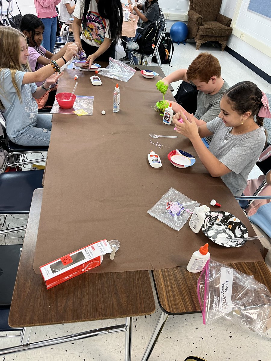 The_Mrs_Noland's tweet photo. After a week focusing on Theme; we made SLIME!! We use the acronym S.L.I.M.E to find theme of our stories! Even our admin wanted to get in on it @NISDRawlinson ! #FunInELA #handsonactivity #Funfriday https://t.co/cYkQS7Rris