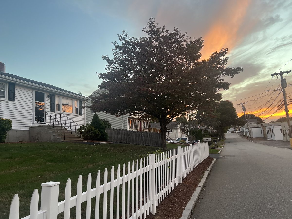 foundmycalling's tweet photo. The sky was ablaze! https://t.co/8ZZTlU2qsr