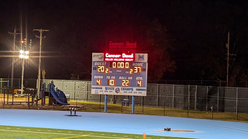 WeareMiddletown's tweet photo. Middletown WINS!!!!! Way to go Islanders!! #WeAreMiddletown #IslanderPRIDE https://t.co/FiegwVgU4b