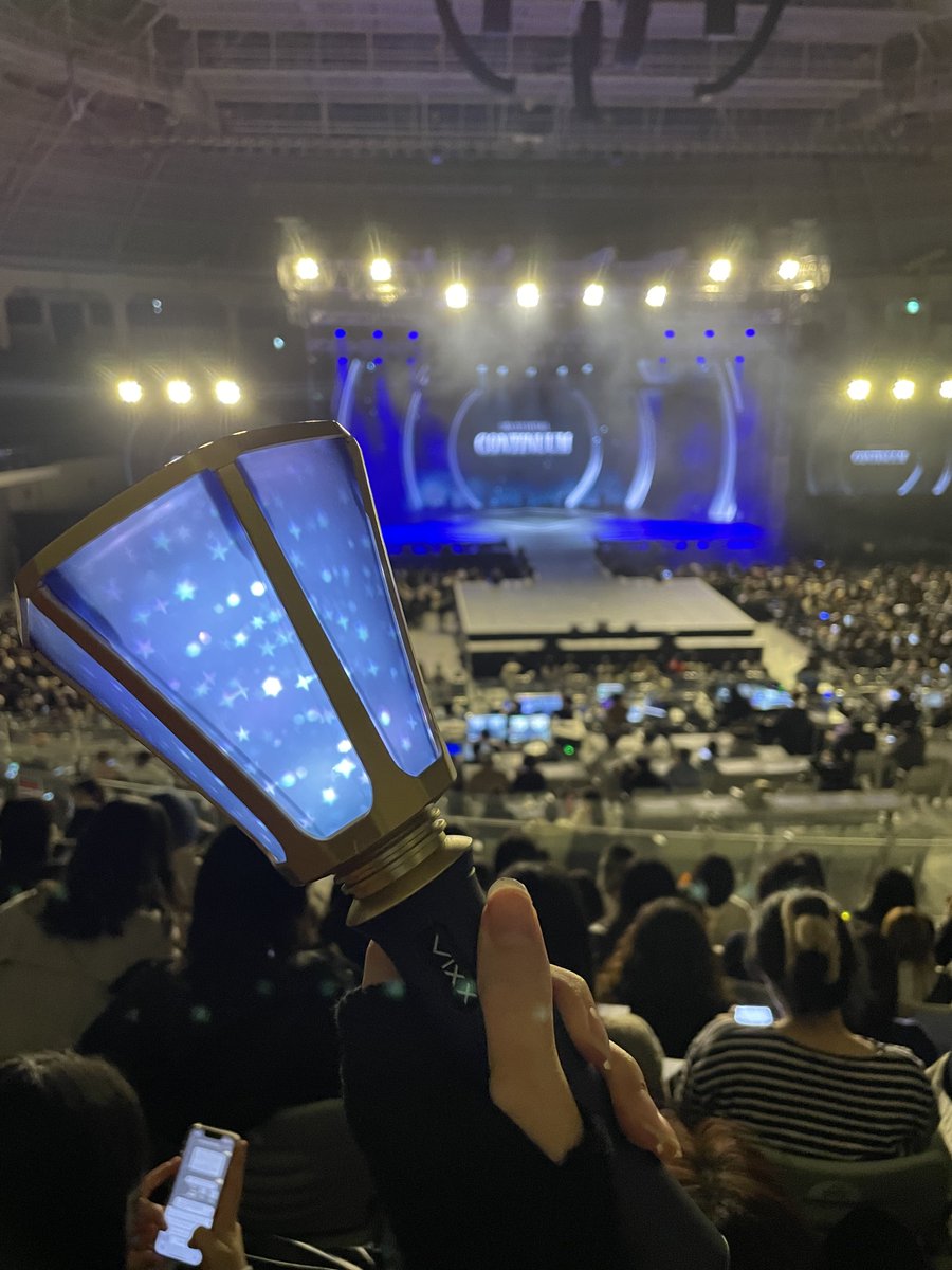 chanicos's tweet photo. 오래보자 오래가자 ⭐️💙
#HAPPYSTARLIGHTDAY #VIXX https://t.co/uIvcPfWWYI