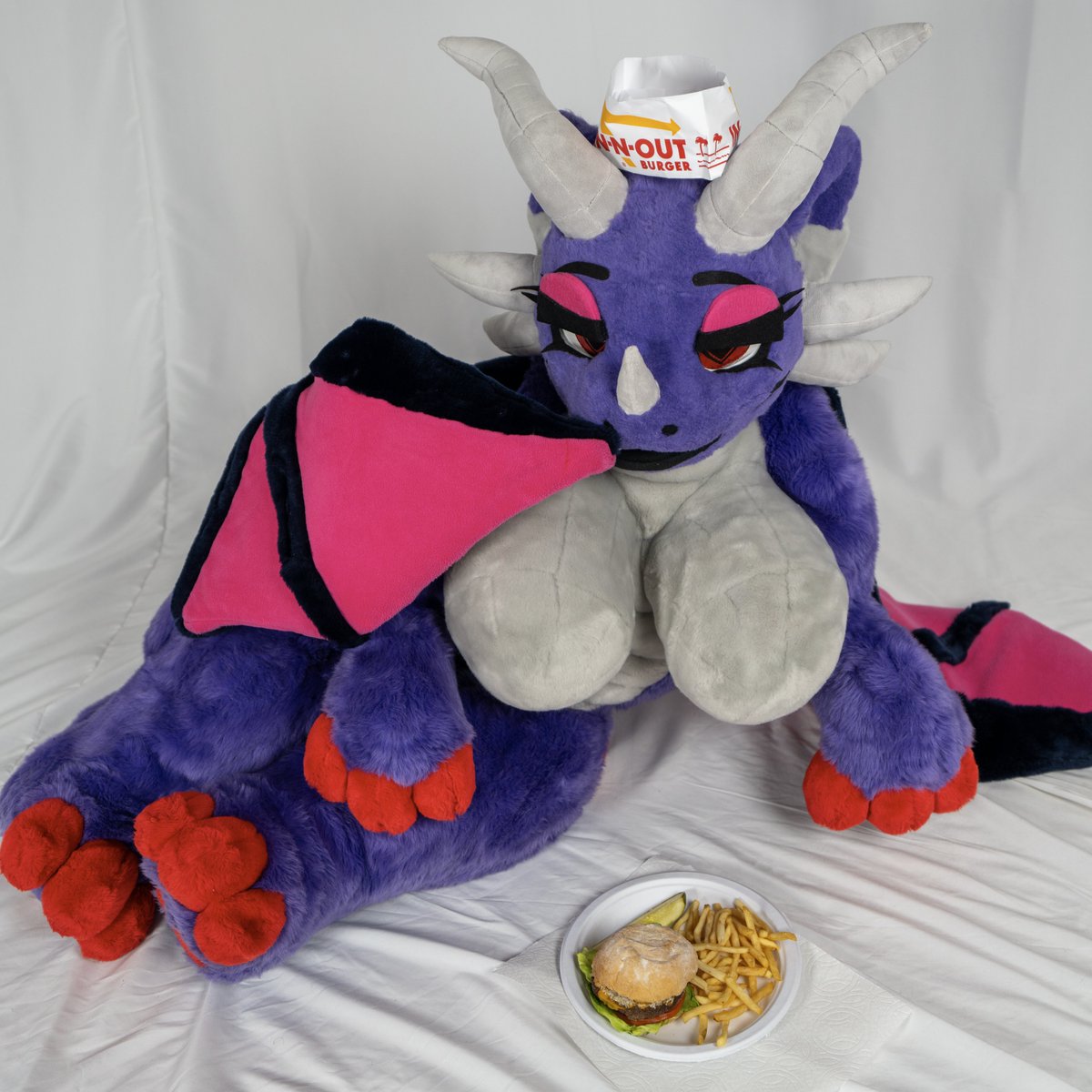 Tao's Halloween outfit this year: Burger Queen 🍔👑