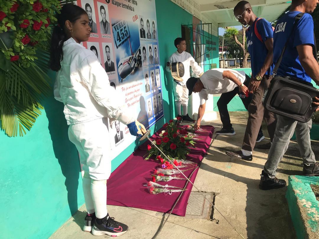 48 años y aún siguen en el recuerdo del pueblo #Villaclareño  nuestros Mártires de Barbados.
#NoAlTerrorismo #CubaHonra a sus #Héroes