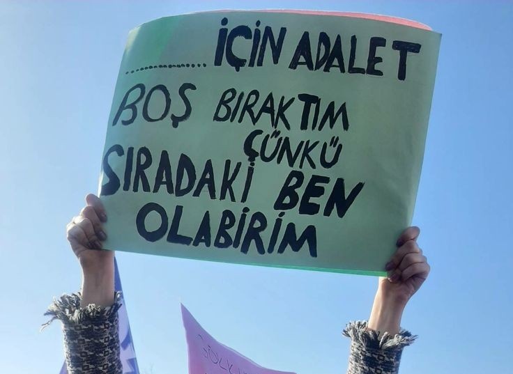 burcununbebegi's tweet photo. We want to live. Women, children and animals are killed in horrific ways. Laws are not enough, we don't want to die. What are you waiting for !!! #ikbaluzuner #aysenurhalil #hassasiçerik
#turkishwomenareindanger https://t.co/TgHrjNxqQa