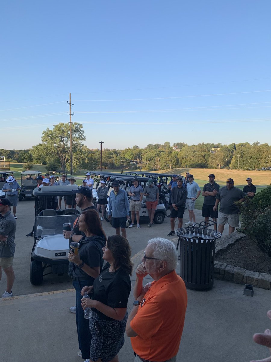 Great time today playing in the East Central Alumni Golf Tournament at Oak Hills Country Club! Needed to swing a little better. Good meeting everyone.