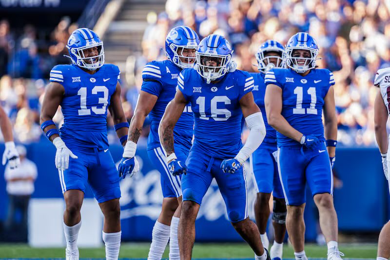 After a great conversation with <a href="/jernarogilford/">Coach JG</a> I am blessed to receive an offer from Brigham Young University!!⚪️🔵 <a href="/OakHillsFootba1/">Oak Hills Football</a> <a href="/NickMonica63/">Coach Nick Monica 63</a> <a href="/coachmetty/">Coach Metzger</a> <a href="/GregBiggins/">Greg Biggins</a> <a href="/ChadSimmons_/">ChadSimmons</a> <a href="/adamgorney/">Adam Gorney</a> <a href="/CoachTroop3/">elite_Threatz</a>