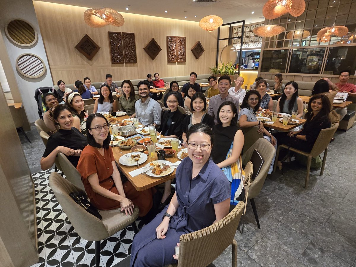 lifeng_t's tweet photo. NUHS Geriatric Medicine 💕 
@reshmaamerchant @mat https://t.co/nksqL21Ig3