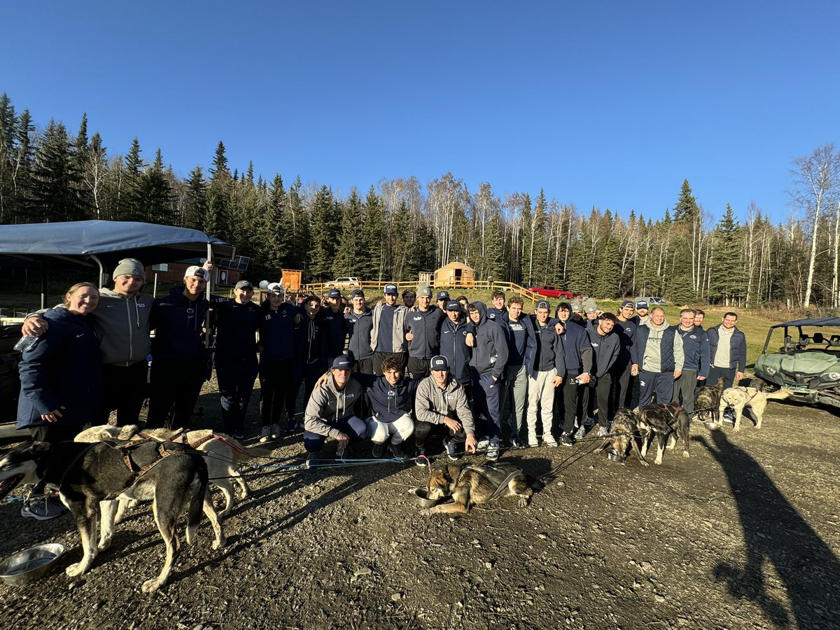 PennStateMHKY's tweet photo. Thanks for a fun afternoon, PAWS 🐾 for Adventure!! 🐕 🛷 

#HockeyValley https://t.co/mOD73MjWul