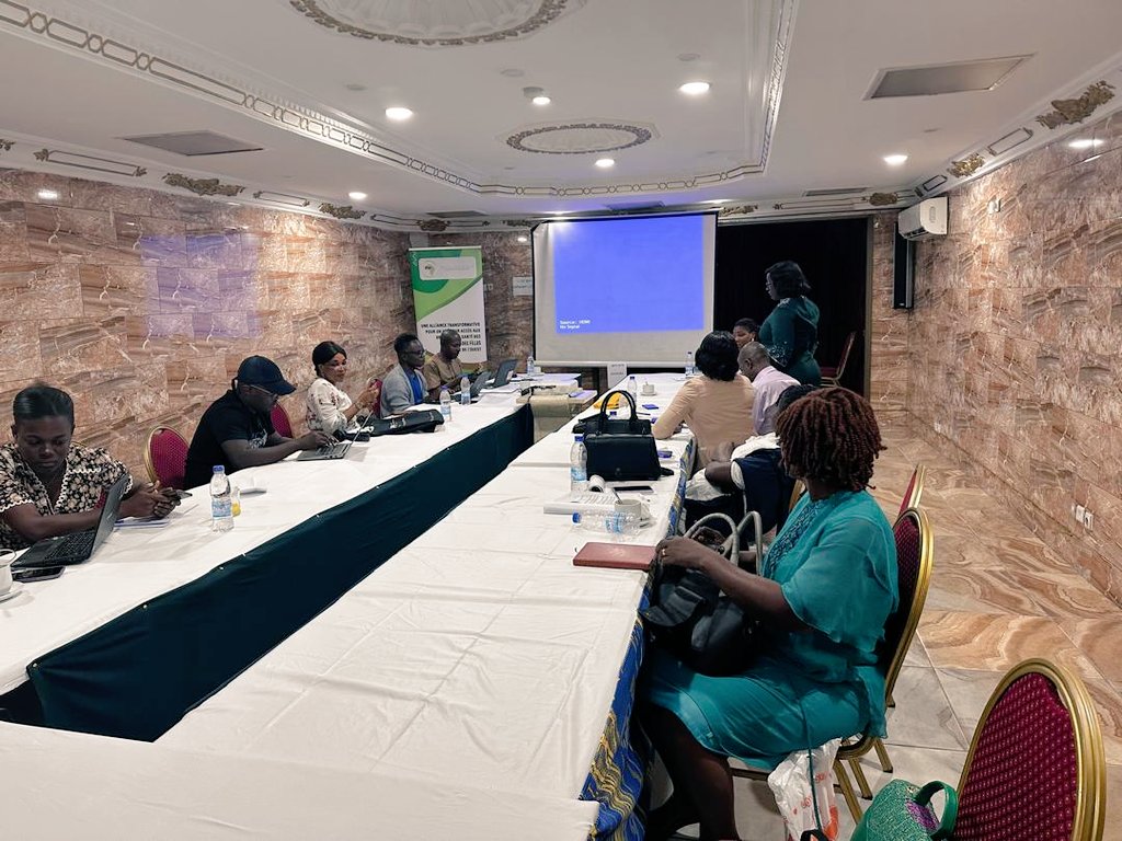 Les 3 et 4 octobre 2024, la MESSI a organisé un atelier de renforcement de capacités des membres de l'Alliance 225 sur les VBG et DSSR à l'hôtel Ohinene situé au vallon.
#OngMessi
#AllianceTransformative
#Onef
#Leadafricaines
#Rijes
#Afjci
#Asapsu
#AllianceDroitsetSanté 
#Equipop