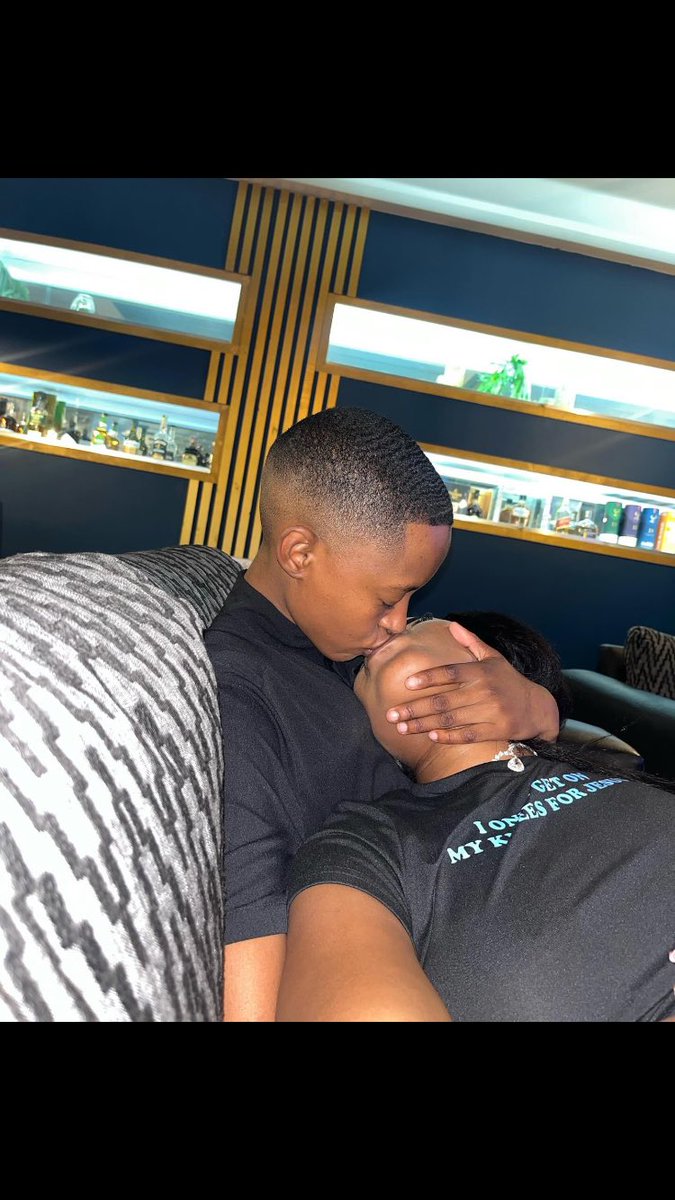 Kojo2lyks's tweet photo. Is this right… mother kissing the son https://t.co/ChQvo6NjxS