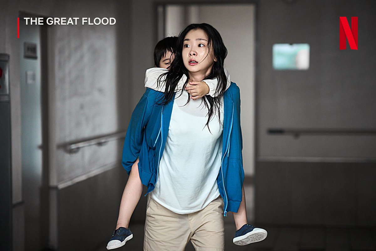 ladywxtch's tweet photo. new look at kim dami and park haesoo in ‘the great flood’ 🌊 https://t.co/Bkkd2S4tno