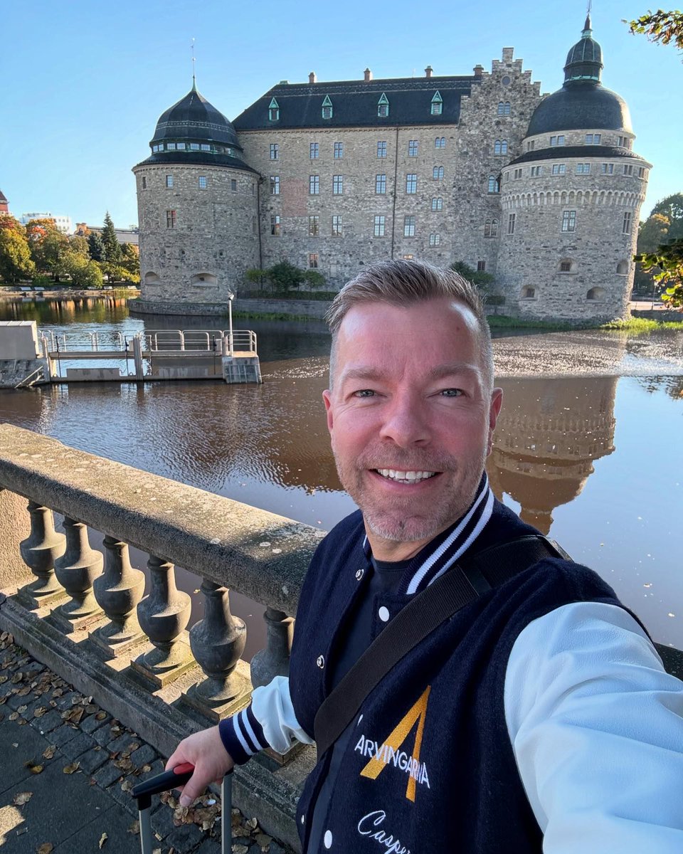 Yesterday we gigged in Örebro, what a night it was😊🙌🏻 now it's back home to Floda and the family ❤️