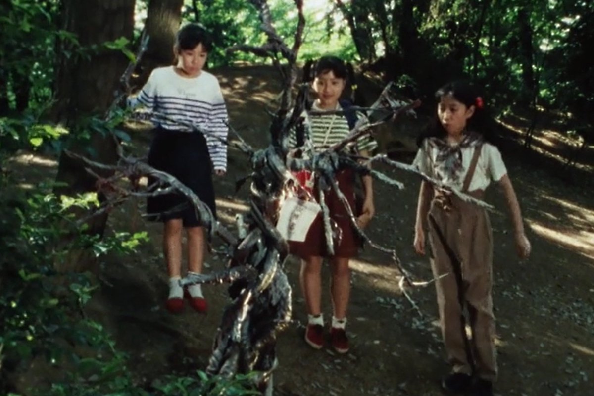 不思議少女 #ナイルなトトメス 第26話、恒例のイツカとハナコの喧嘩