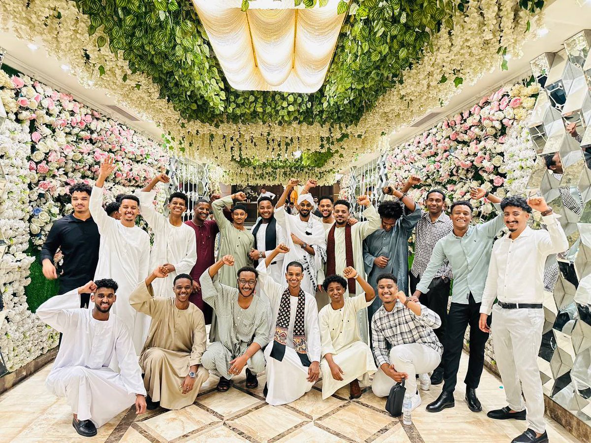 AKA36__'s tweet photo. شباب صاحي😍❤️ https://t.co/ZS6Hj2bh9T
