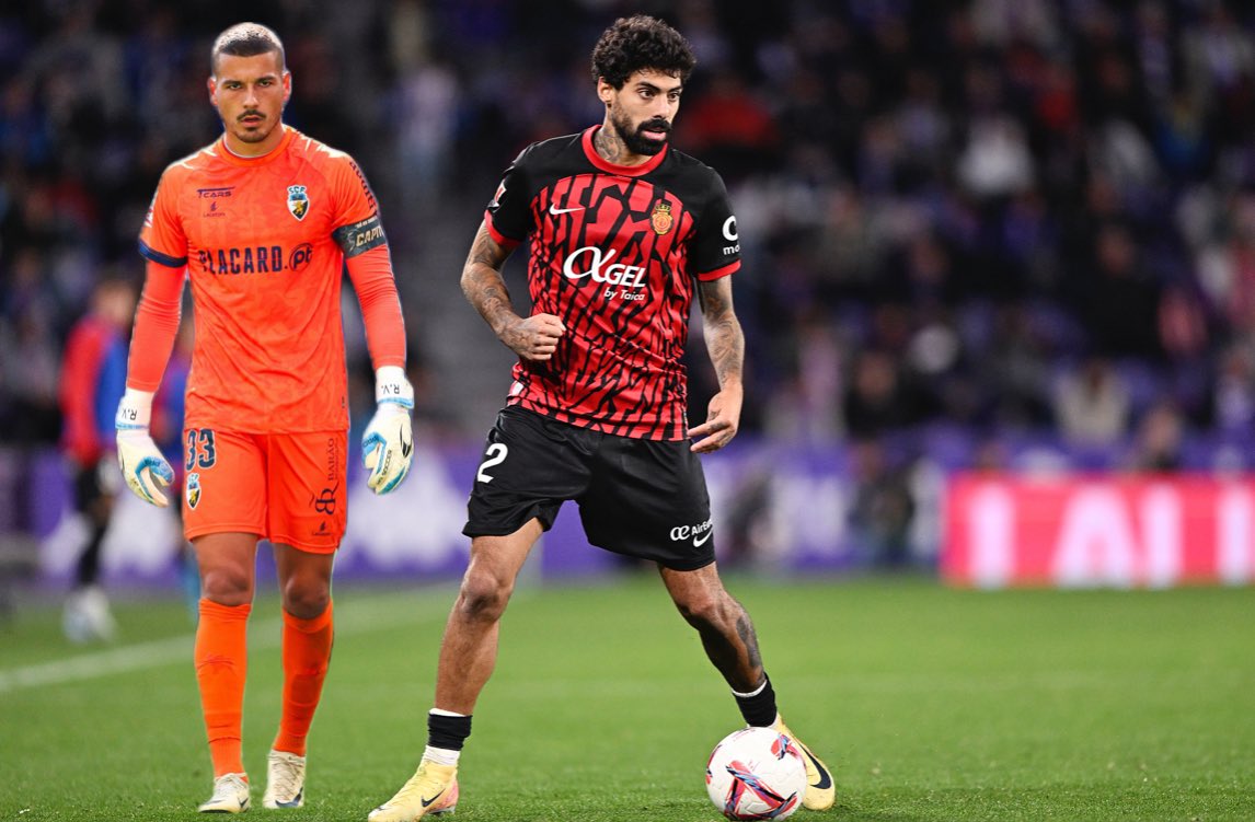 Ricardo Velho, do Farense, e Samu Costa, do Maiorca, são as novidades na convocatória de Roberto Martínez para os encontros da <a href="/selecaoportugal/">Portugal</a> contra a Polónia e Escócia