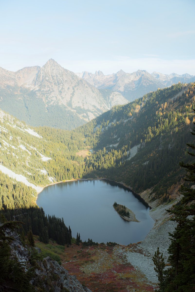 katiejmcgregorr's tweet image. October in Washington