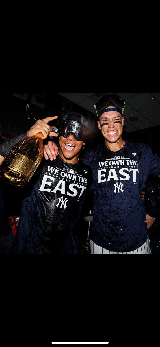 Joelhill2_'s tweet photo. BRING US 28 BOYS!!!! #chasing28 #YankeesTwitter  #Postseason  @jassancarey18 @Beltre2x https://t.co/2i7rF9ImBk