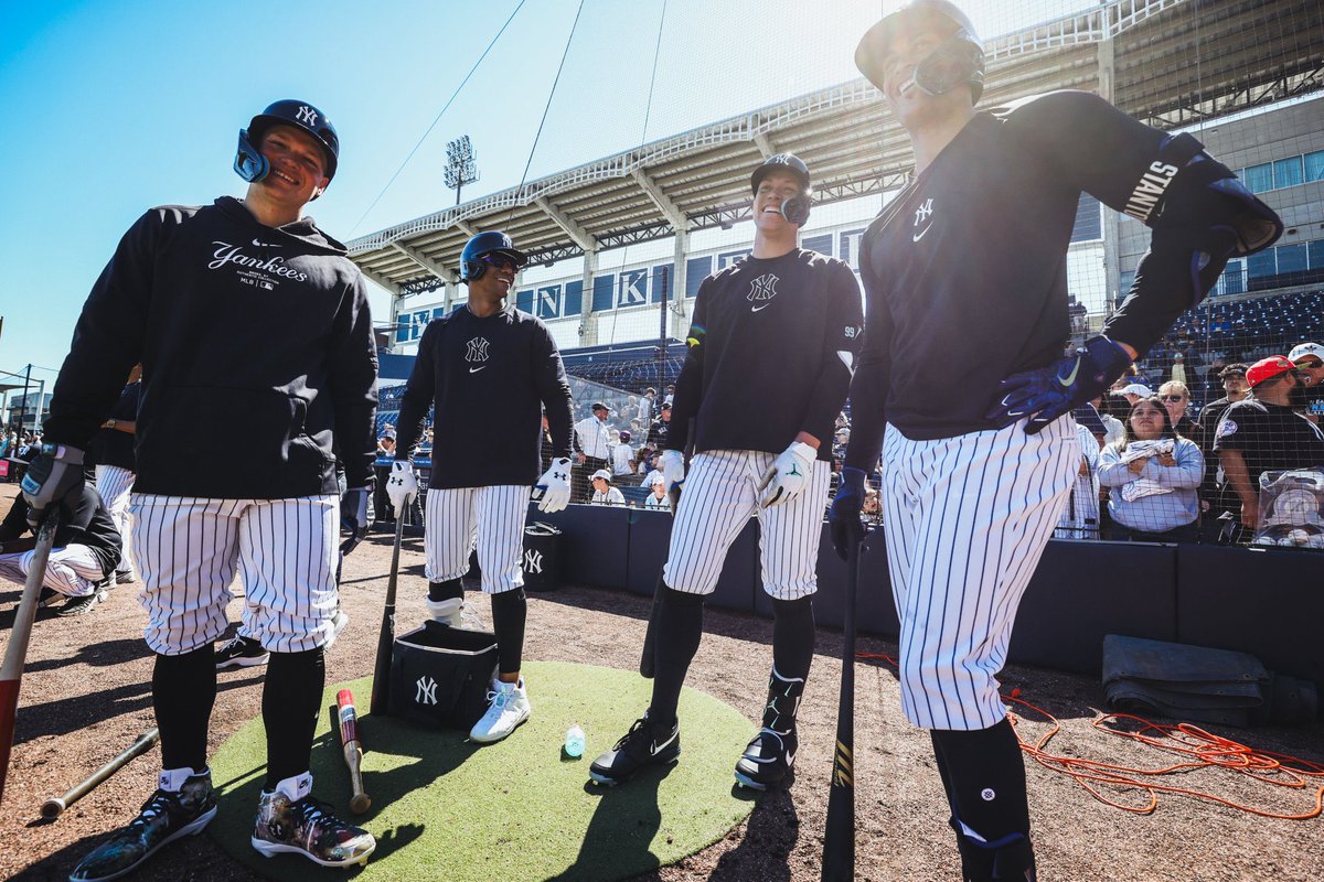 Joelhill2_'s tweet photo. BRING US 28 BOYS!!!! #chasing28 #YankeesTwitter  #Postseason  @jassancarey18 @Beltre2x https://t.co/2i7rF9ImBk