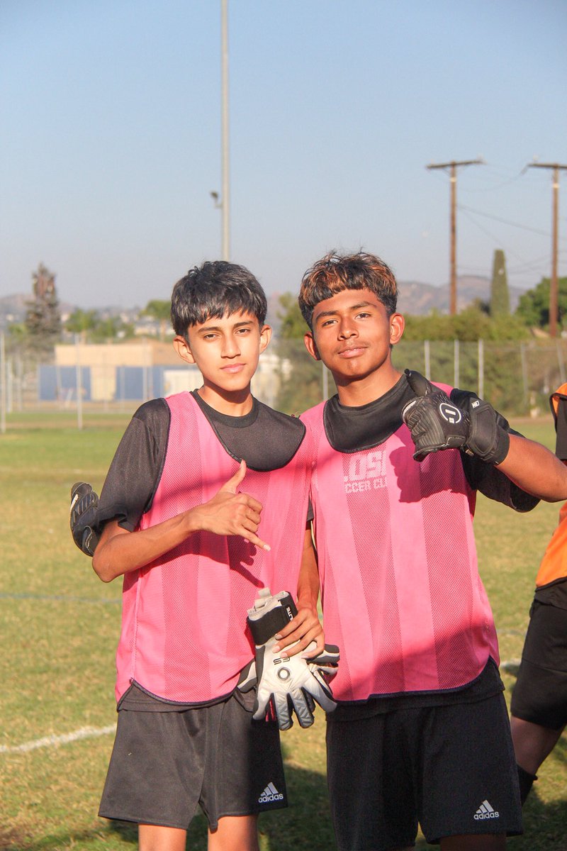 ER_boys_soccer's tweet photo. Fridays are for Clásicos at ER! 
Intrasquad scrimmage 
Blue Pride! https://t.co/ZaOFl4EAMx