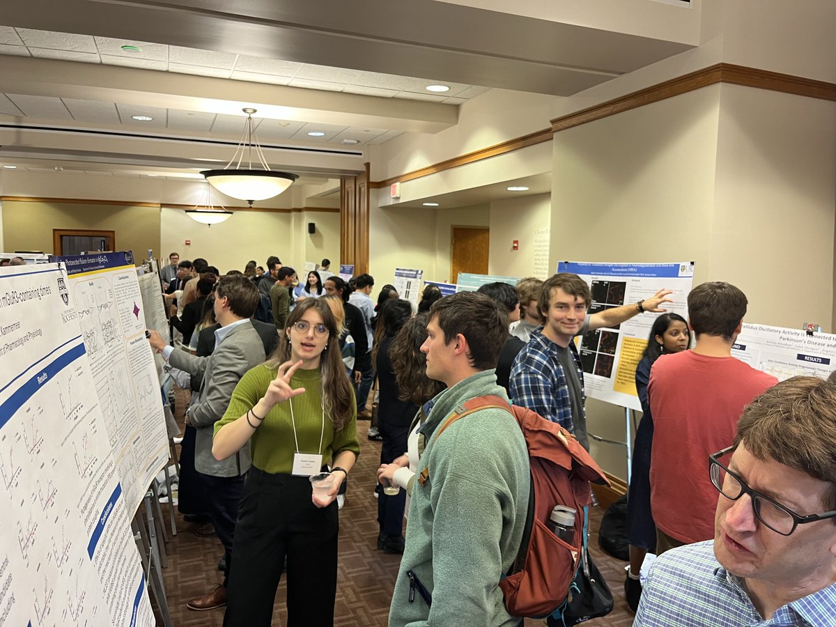 DYTdoc's tweet photo. The Schwartz Discover Grant Undergraduate Poster Session today @UofR was wonderfully crowded! Great to see so many people out to support #URochesterResearch, including a #HewittLab poster presented by Archita Amudhan! @URNeuroscience https://t.co/MZ1GU9ExUF