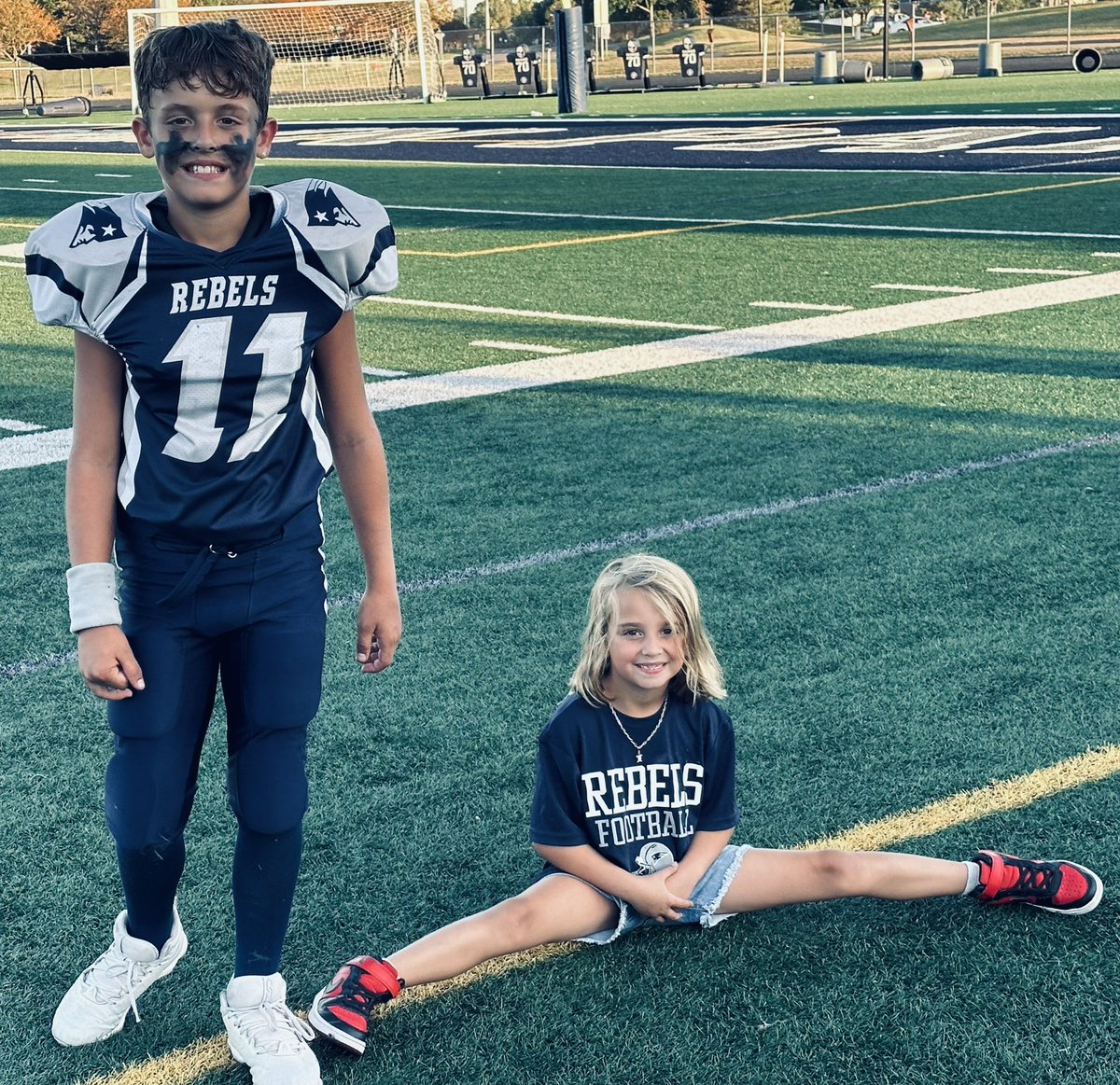 nschirra8's tweet image. #gavinmichael
#lively
#footballsfordinner