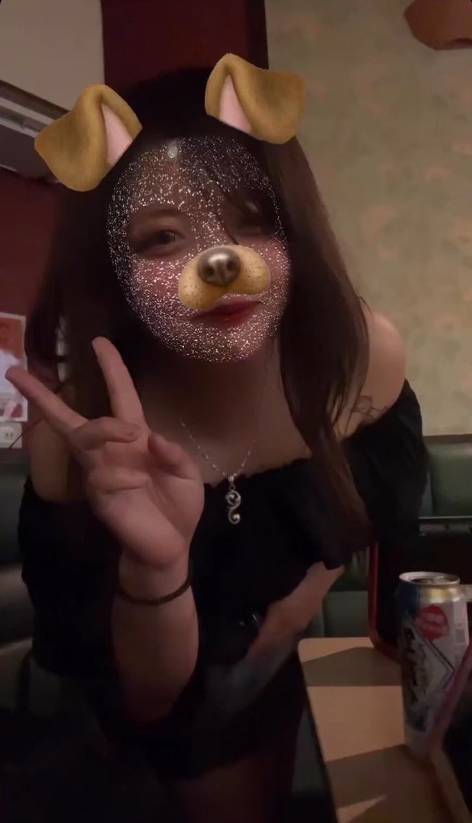 kh___134's tweet photo. 昨日２１歳迎えましたもう難しい事は言わない今年も自分らしく行く❗️❗️
ゴリゴリ稼いで沢山遊ぶ❗️❗️^_^
２１歳の私も宜しくお願い致します❗️❗️ https://t.co/i31j2up19v