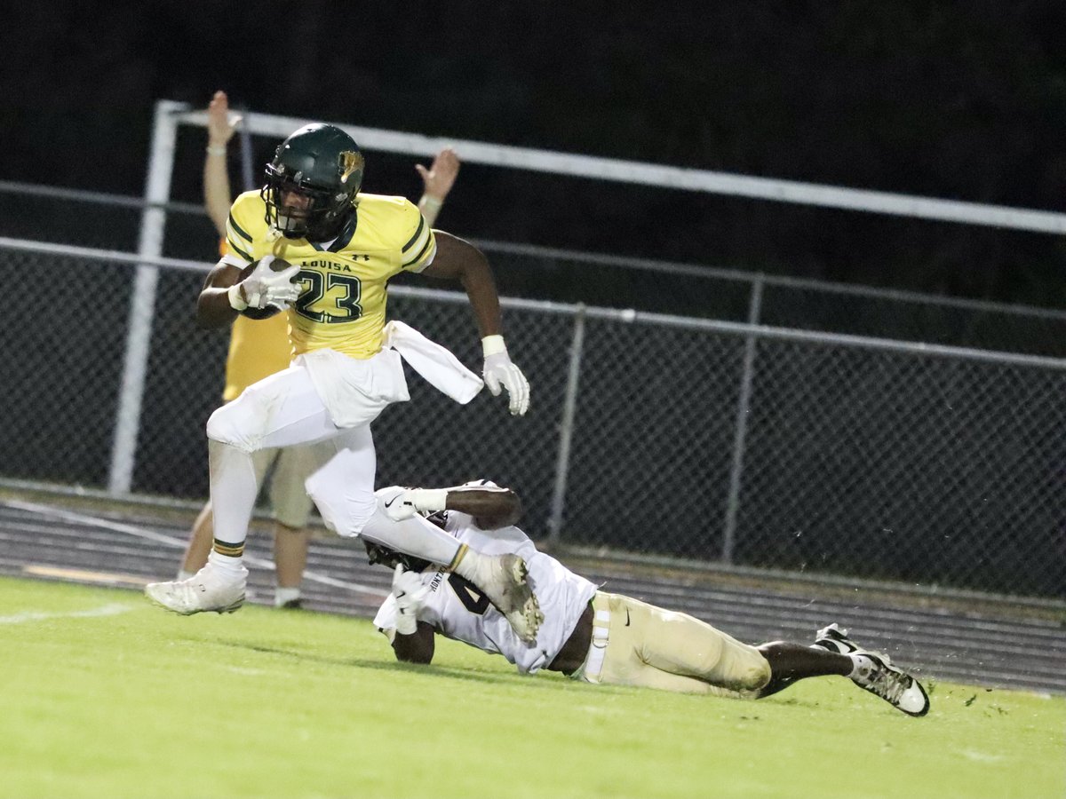 LCPSchools's tweet image. Movin&apos; on! 🦁 🏈

Louisa - 45
Monticello - 6

#FinalScoreFriday