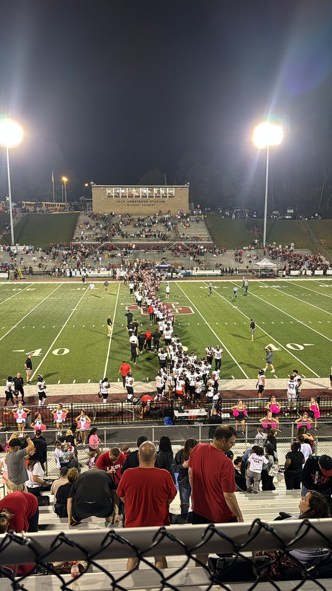 David Clary (@dccatvoice) on Twitter photo Oak Ridge crusies past the Central Bobcats, 42-24
<a href="/B_Stansberry1/">Blaine Stansberry 2026 QB</a> <a href="/pressley_will/">Will Pressley</a> <a href="/millporter09/">Damillyan “Mill” Porter</a> <a href="/EliPearson21/">Eli Pearson - Class of 2026</a> <a href="/tyree_porter6/">Tyree Porter</a> <a href="/WayneGibson123/">wayne gibson</a> <a href="/DallasFrendt/">Dallas Frendt</a> <a href="/Malik_Howard81/">Malik Howard 4⭐️ ‘27 TE</a> <a href="/JMike_865/">Jermichael Howard</a> <a href="/TevoireaThreat2/">Tevoirea Threat</a> <a href="/tobja_walters/">Tobja Walters</a> <a href="/eubanx_/">Ethan Eubanks</a> <a href="/JaRellJemerson/">Ja’RellJemerson</a> <a href="/ORHSWildcats/">OakRidgeWildcatFootball</a> <a href="/AthleticsOrhs/">ORHS Wildcats Athletics</a> <a href="/Coach_Rang/">Derek Rang</a> Oak Ridge crusies past the Central Bobcats, 42-24
<a href="/B_Stansberry1/">Blaine Stansberry 2026 QB</a> <a href="/pressley_will/">Will Pressley</a> <a href="/millporter09/">Damillyan “Mill” Porter</a> <a href="/EliPearson21/">Eli Pearson - Class of 2026</a> <a href="/tyree_porter6/">Tyree Porter</a> <a href="/WayneGibson123/">wayne gibson</a> <a href="/DallasFrendt/">Dallas Frendt</a> <a href="/Malik_Howard81/">Malik Howard 4⭐️ ‘27 TE</a> <a href="/JMike_865/">Jermichael Howard</a> <a href="/TevoireaThreat2/">Tevoirea Threat</a> <a href="/tobja_walters/">Tobja Walters</a> <a href="/eubanx_/">Ethan Eubanks</a> <a href="/JaRellJemerson/">Ja’RellJemerson</a> <a href="/ORHSWildcats/">OakRidgeWildcatFootball</a> <a href="/AthleticsOrhs/">ORHS Wildcats Athletics</a> <a href="/Coach_Rang/">Derek Rang</a>