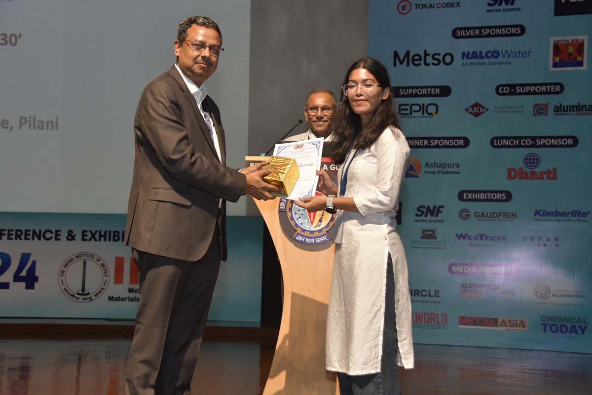 csirimmt's tweet photo. Our 3 students, Mr. Sukanta Kumar Mahanta, Ms. Ruchi Ghosh &amp; Pradyumna Kishor Barik have got the best poster award in the IBAAS-IIM 2024 conducted in BITS-Pilani Goa Campus 
@CSIR_IND @VigyanPrasar @IndiaDST https://t.co/jptL21egoo