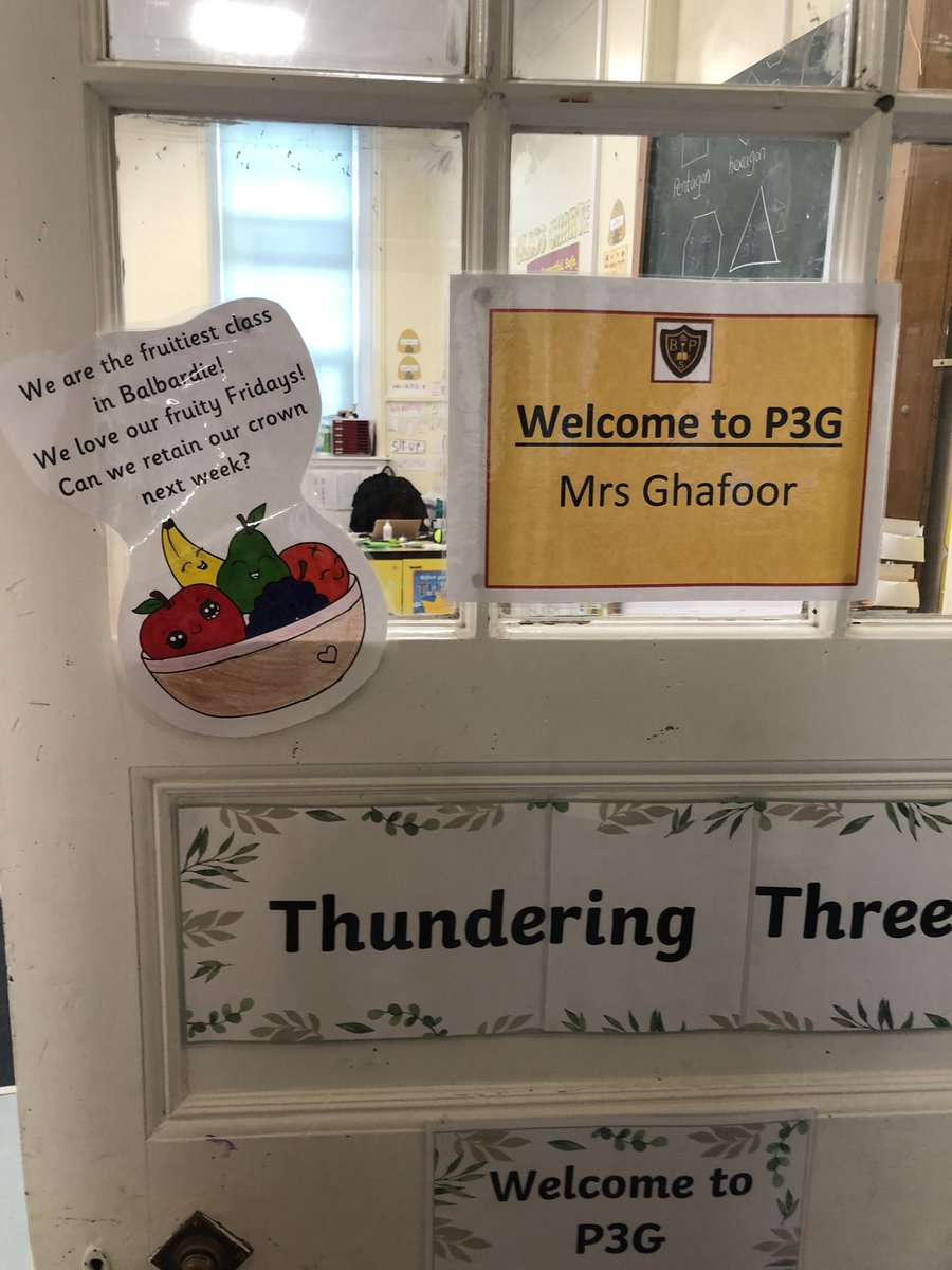 Congratulations to p3g who were our Fruity Friday winners this week with 59% of children enjoying fruit and vegetables as their snack. Extra playtime incoming next week! #Fruityfriday #5aday