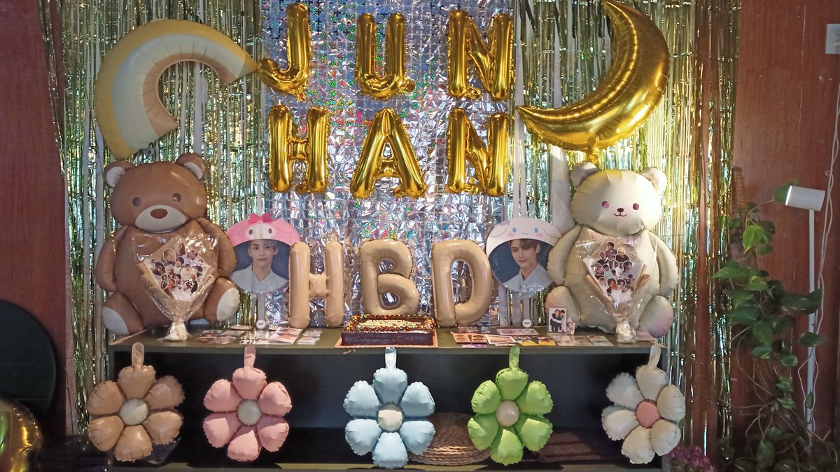 junharemph's tweet photo. Our cat and bunny are ready to celebrate this day with you all! 🐱🐰

See you, JunHan luvers!!
#ToYouMoonAndYoon​ 🌙✨ https://t.co/qbHei0FMdJ