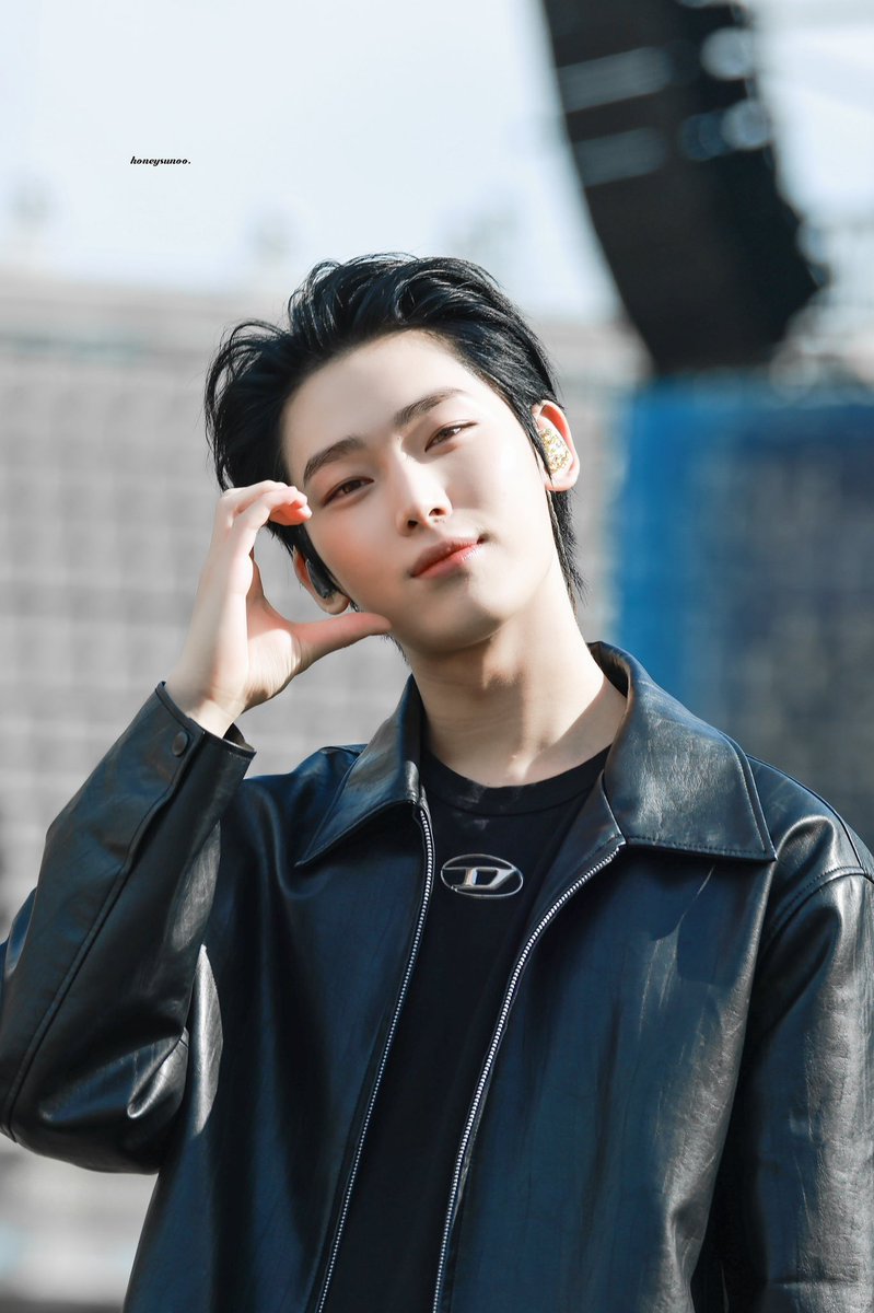 HoneySun_0624's tweet image. 241005
 #김선우 #엔하이픈_선우 
#SUNOO #ENHYPEN 
@ENHYPEN_members