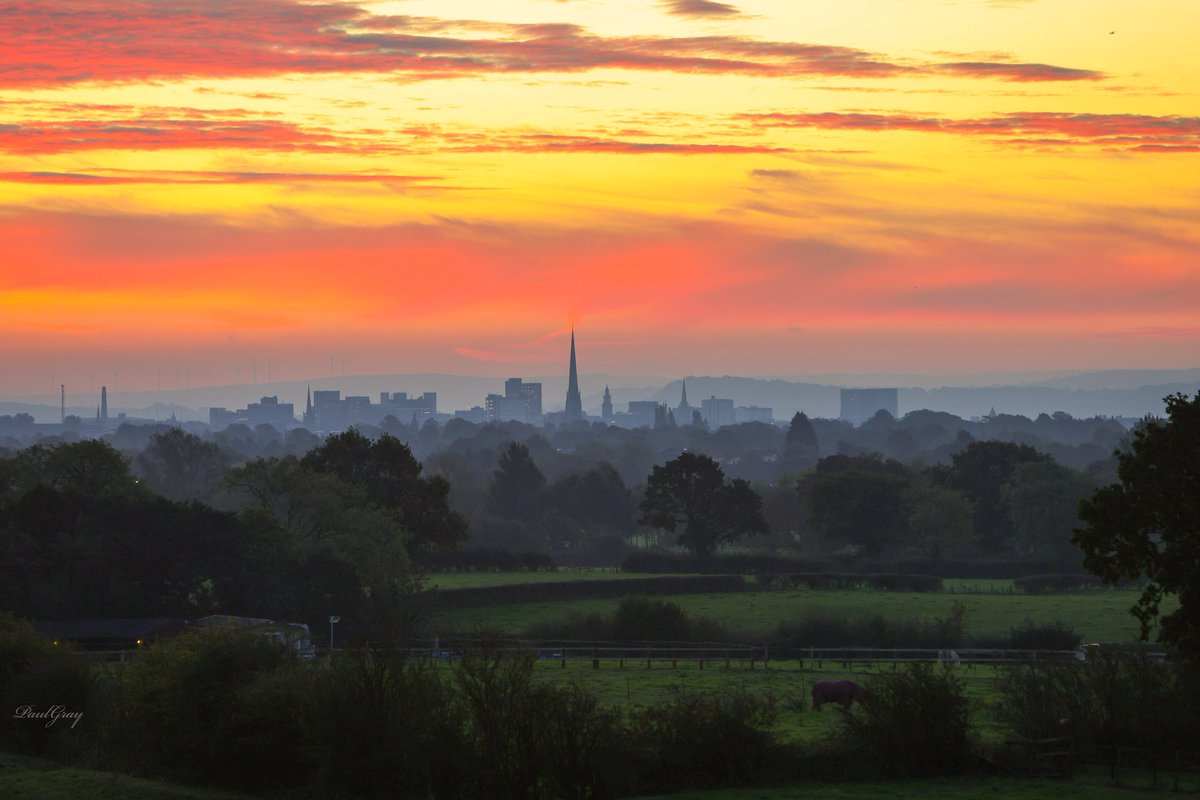 #sunrise #preston #lancashire <a href="/blogpreston/">Blog Preston</a> <a href="/men_preston/">Preston Men’s Mental Health Network</a> <a href="/MyPrestonCity/">My Preston</a> <a href="/JoBlytheTV/">Jo Blythe 🤍</a>