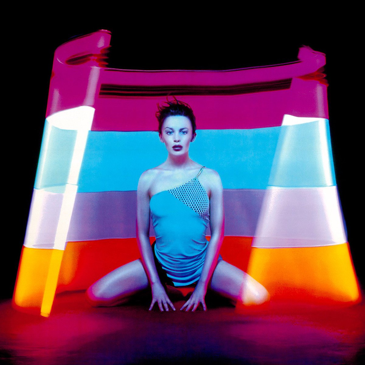 Demitri_YR's tweet image. Today, 25 years ago #CowboyStyle was released as 4th single from @kylieminogue's 6th studio album #ImpossiblePrincess.

— Written and produced by Kylie Minogue &amp;amp; Brothers In Rhythm.
— #39 on ARIA Top Singles Chart
— +1.1M global streams
— +245K copies sold worldwide